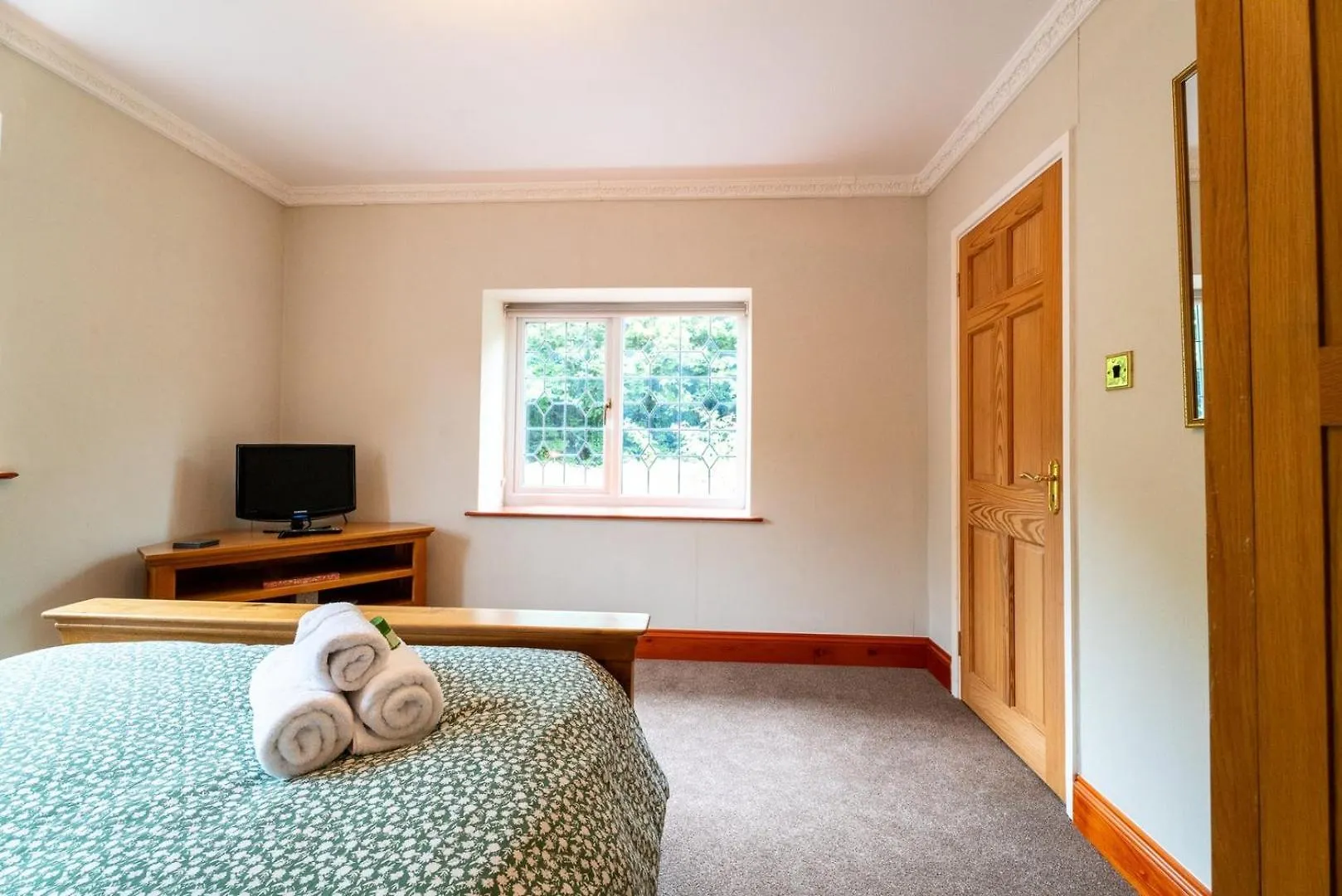 Luxurious Country Retreat In Winford Hotel Guest house