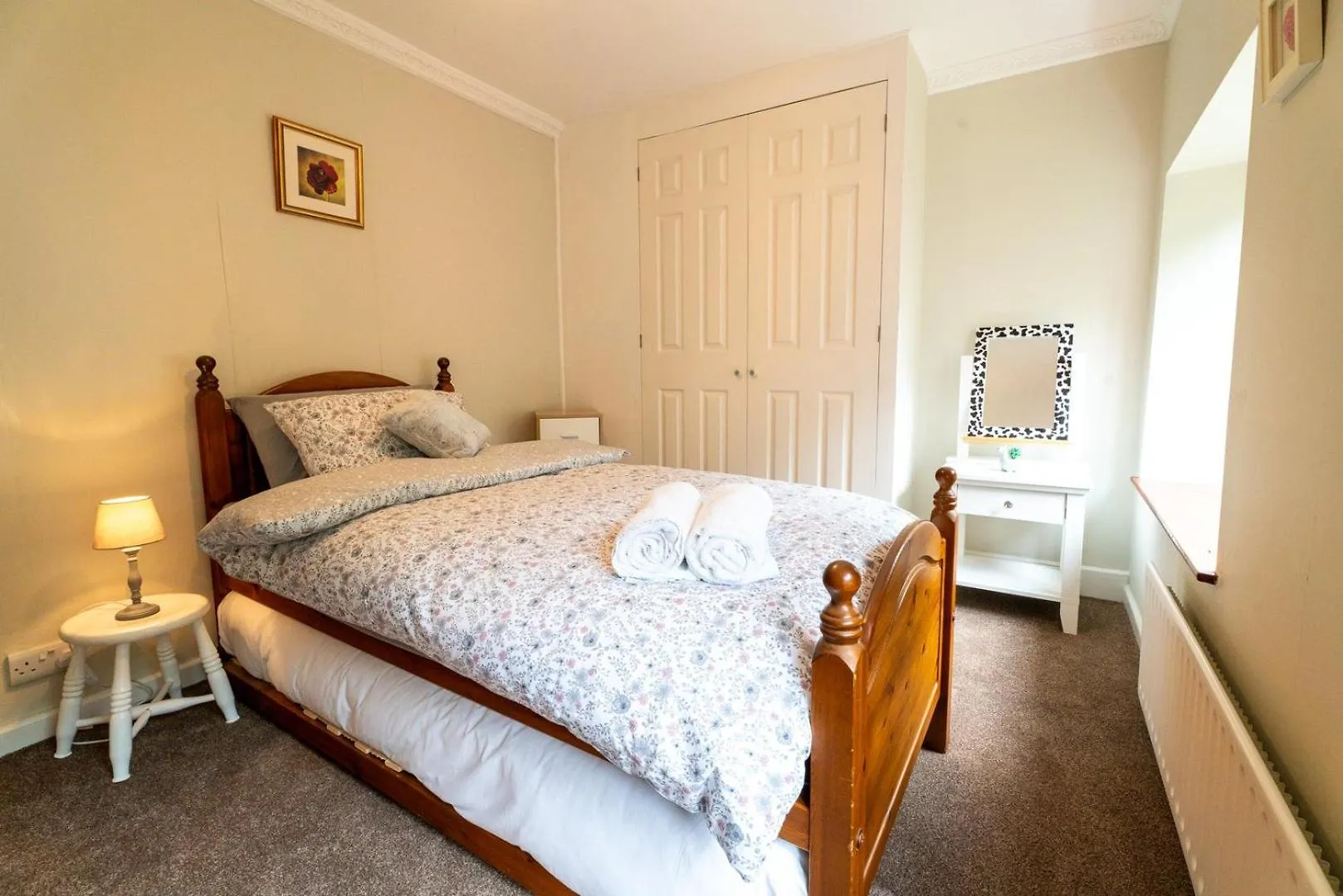 Luxurious Country Retreat In Winford Hotel